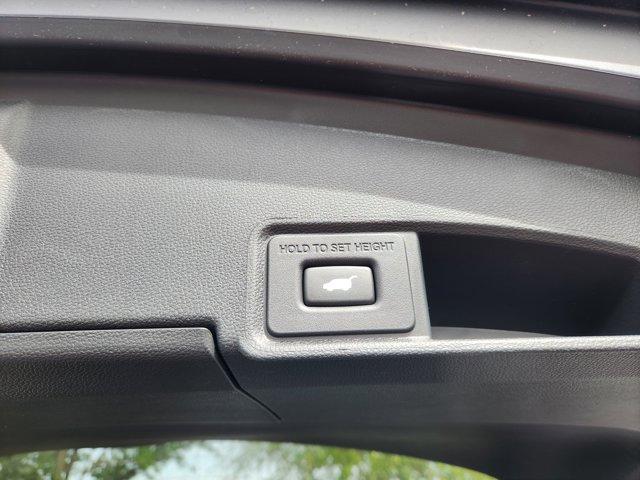 new 2025 Acura RDX car, priced at $46,650