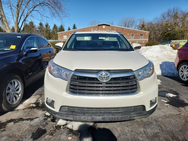 used 2015 Toyota Highlander car, priced at $15,500
