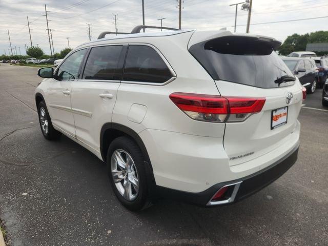 used 2018 Toyota Highlander car, priced at $23,124