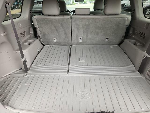 used 2018 Toyota Highlander car, priced at $23,124