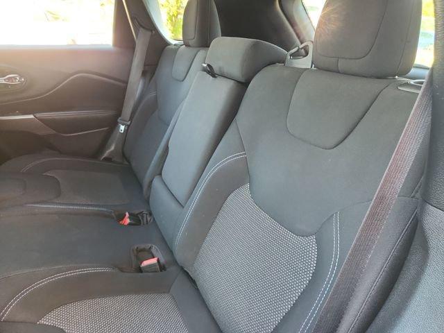 used 2020 Jeep Cherokee car, priced at $14,784