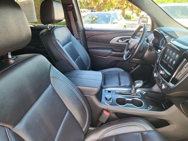 used 2022 Chevrolet Traverse car, priced at $24,589