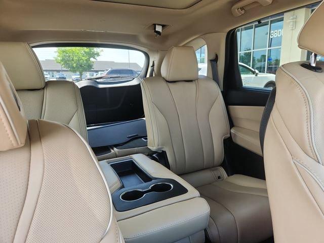 used 2024 Acura MDX car, priced at $47,798