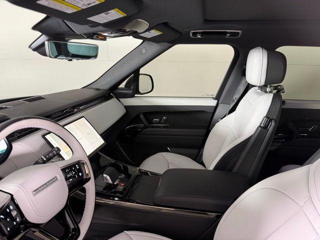 new 2025 Land Rover Range Rover Sport car