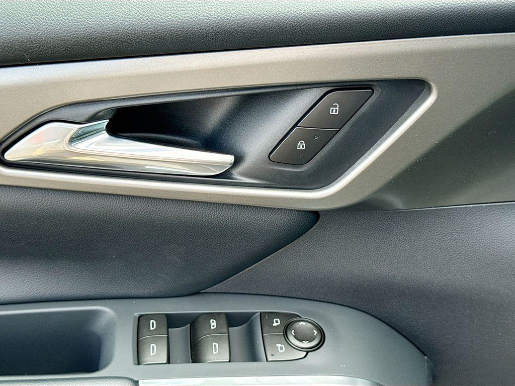 new 2026 Chevrolet Traverse car, priced at $47,683