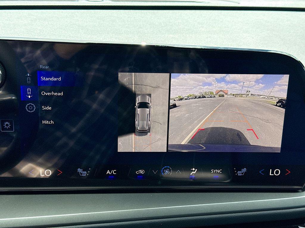 new 2026 Chevrolet Traverse car, priced at $47,683