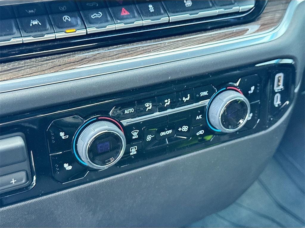 new 2025 Chevrolet Silverado 1500 car, priced at $45,700