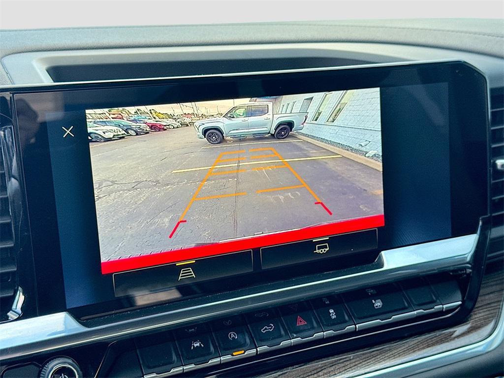 new 2025 Chevrolet Silverado 1500 car, priced at $45,700