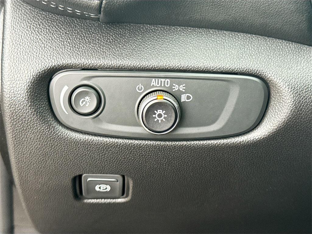 used 2024 Chevrolet Blazer car, priced at $23,999