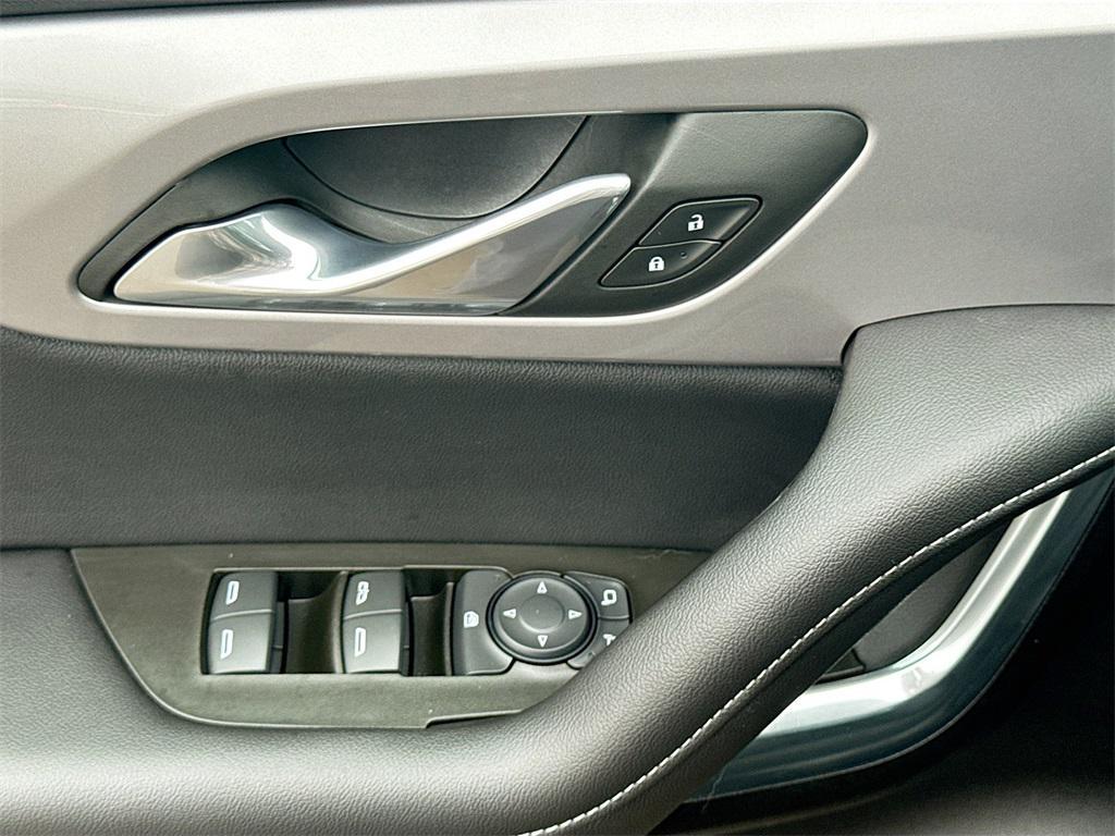 used 2024 Chevrolet Blazer car, priced at $23,999