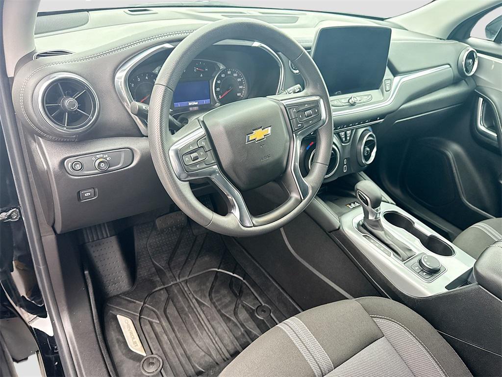 used 2024 Chevrolet Blazer car, priced at $23,999