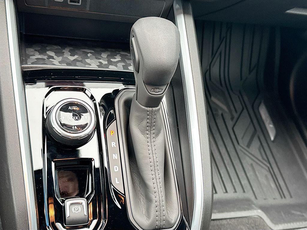new 2026 Chevrolet Colorado car, priced at $43,854