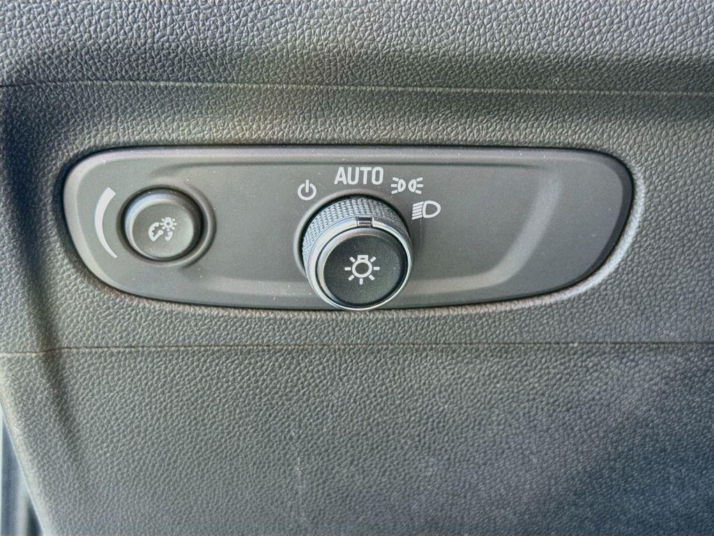 used 2022 Buick Envision car, priced at $24,257