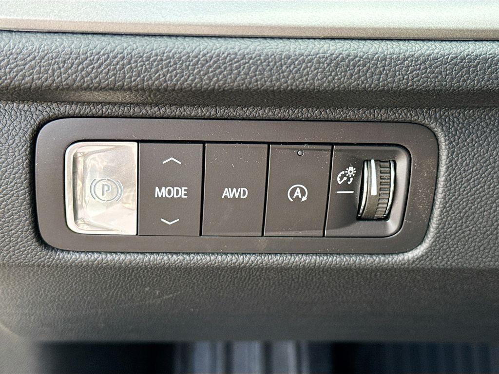 new 2026 Chevrolet Traverse car, priced at $47,683