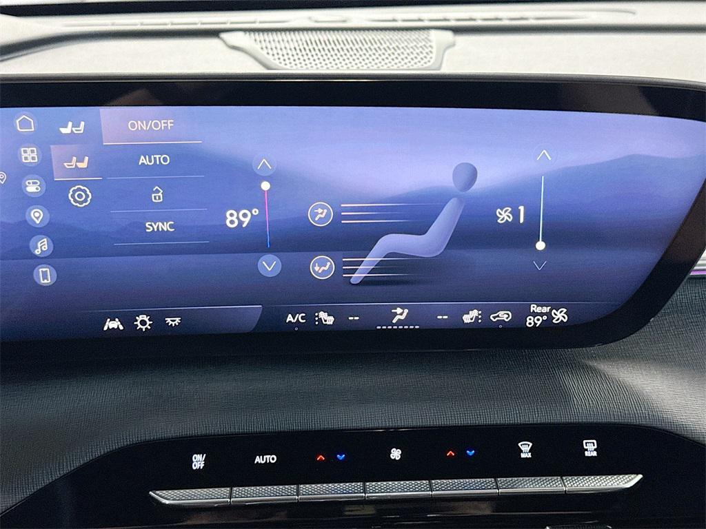 used 2025 Buick Enclave car, priced at $37,999