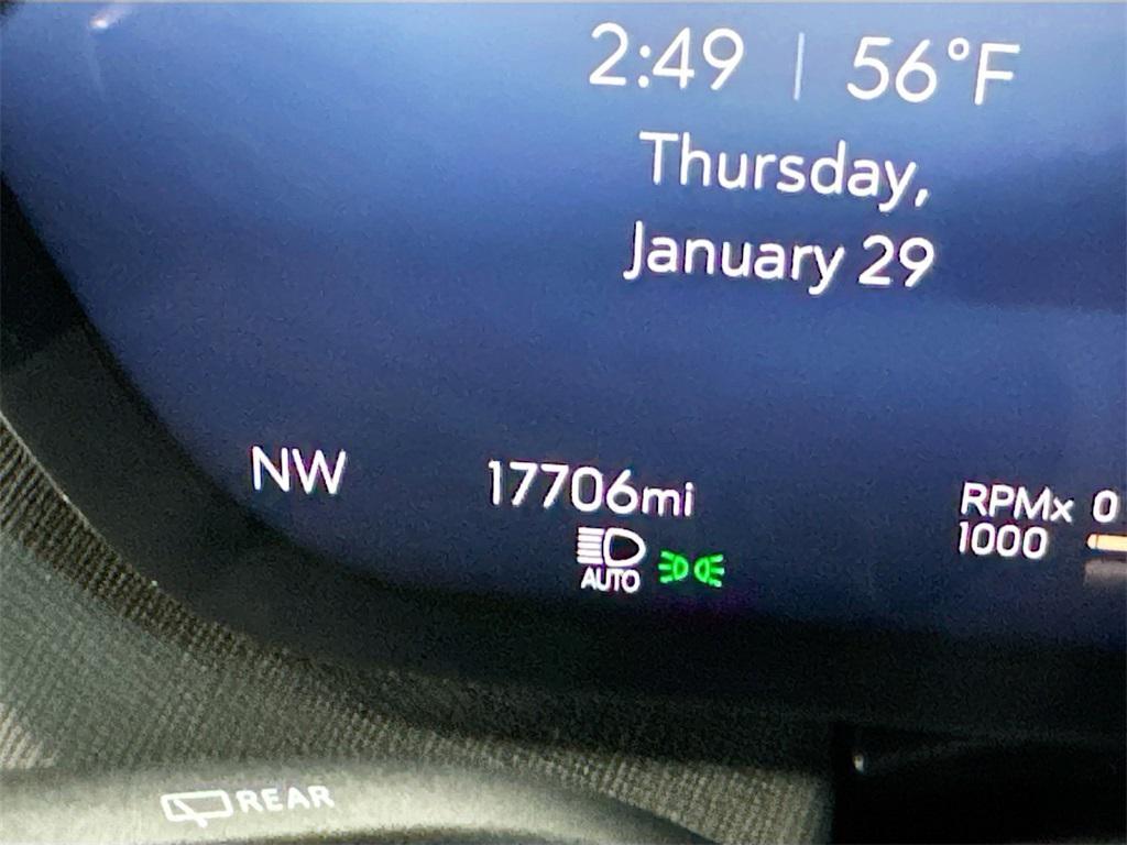 used 2025 Buick Enclave car, priced at $37,999