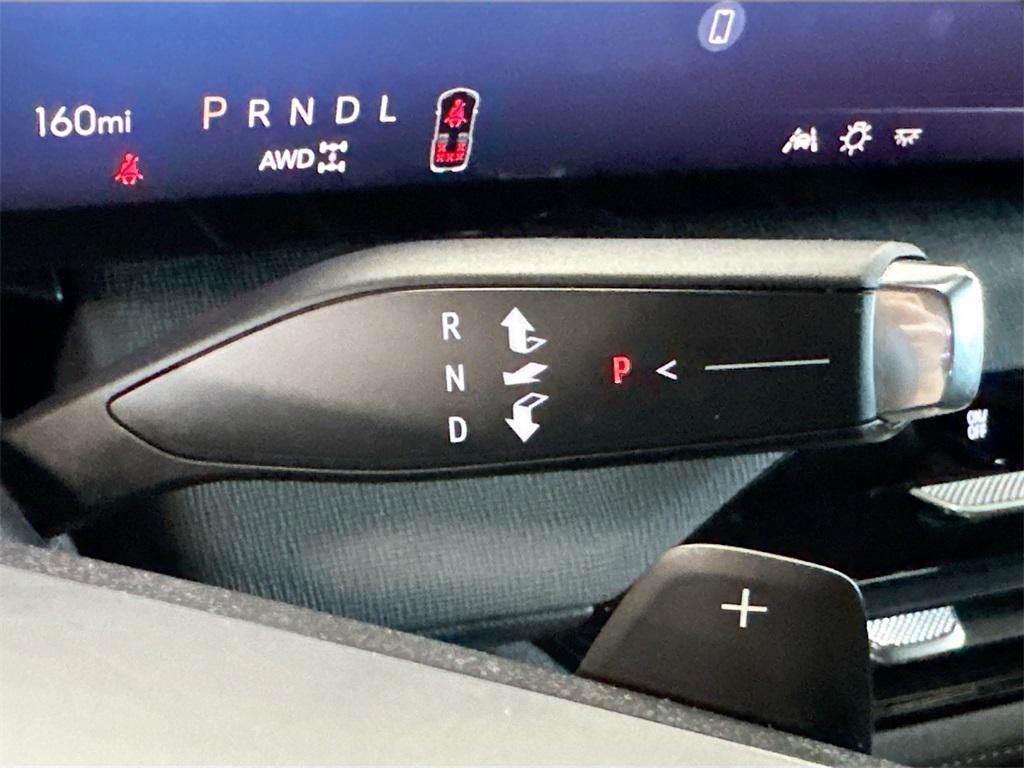 used 2025 Buick Enclave car, priced at $37,999