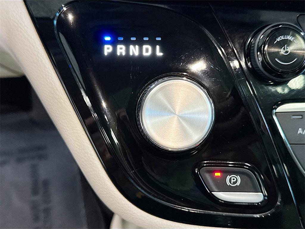 used 2020 Chrysler Pacifica car, priced at $16,520