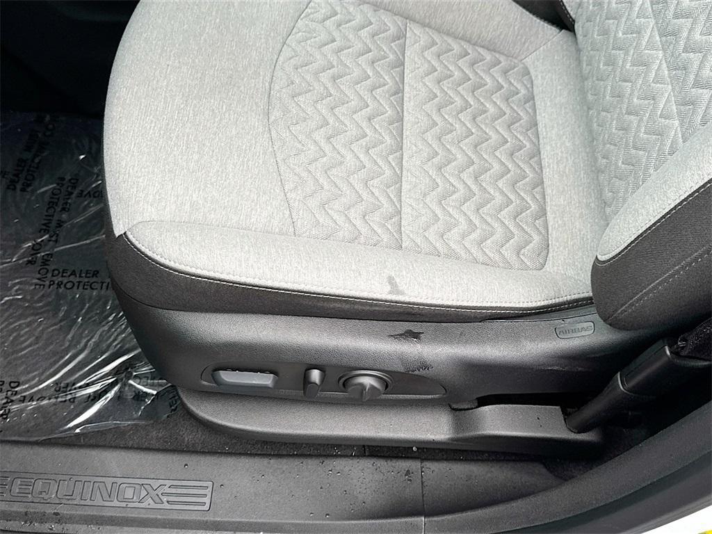 used 2023 Chevrolet Equinox car, priced at $18,499