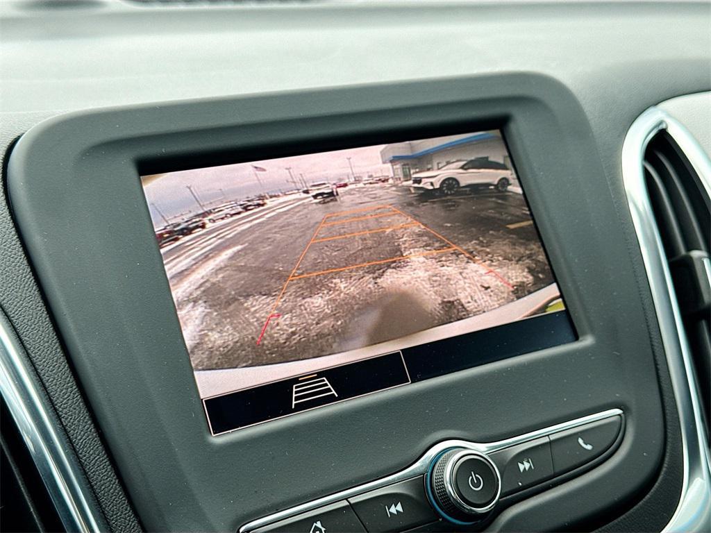 used 2023 Chevrolet Equinox car, priced at $18,499