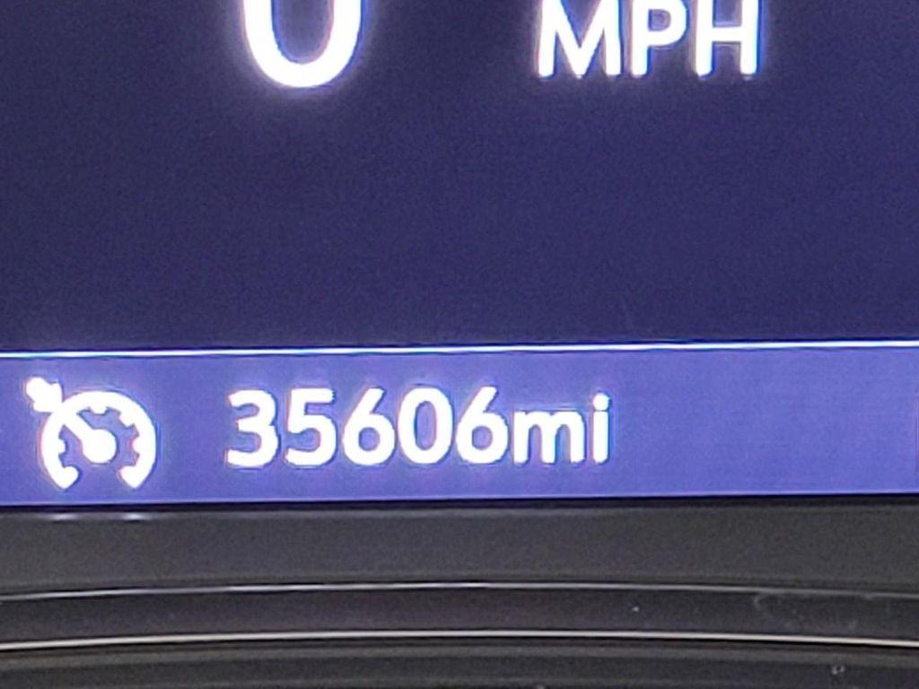 used 2023 Chevrolet Traverse car, priced at $30,767