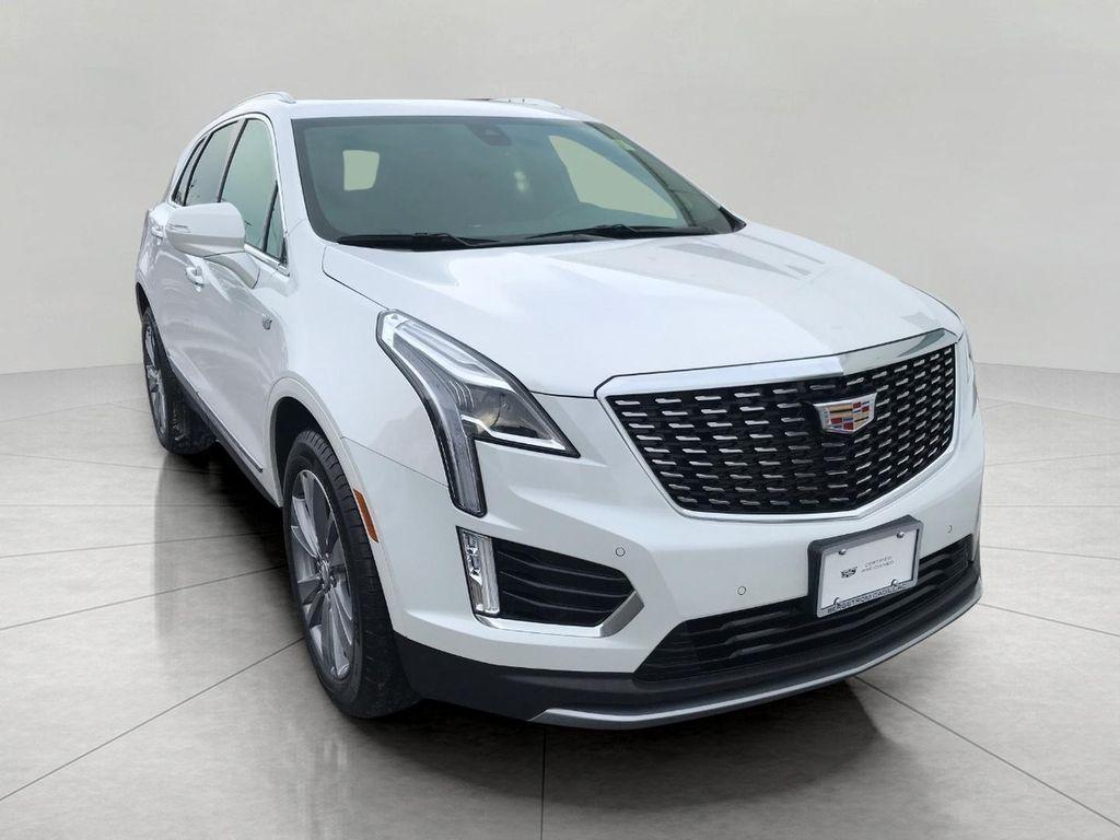 used 2025 Cadillac XT5 car, priced at $41,965