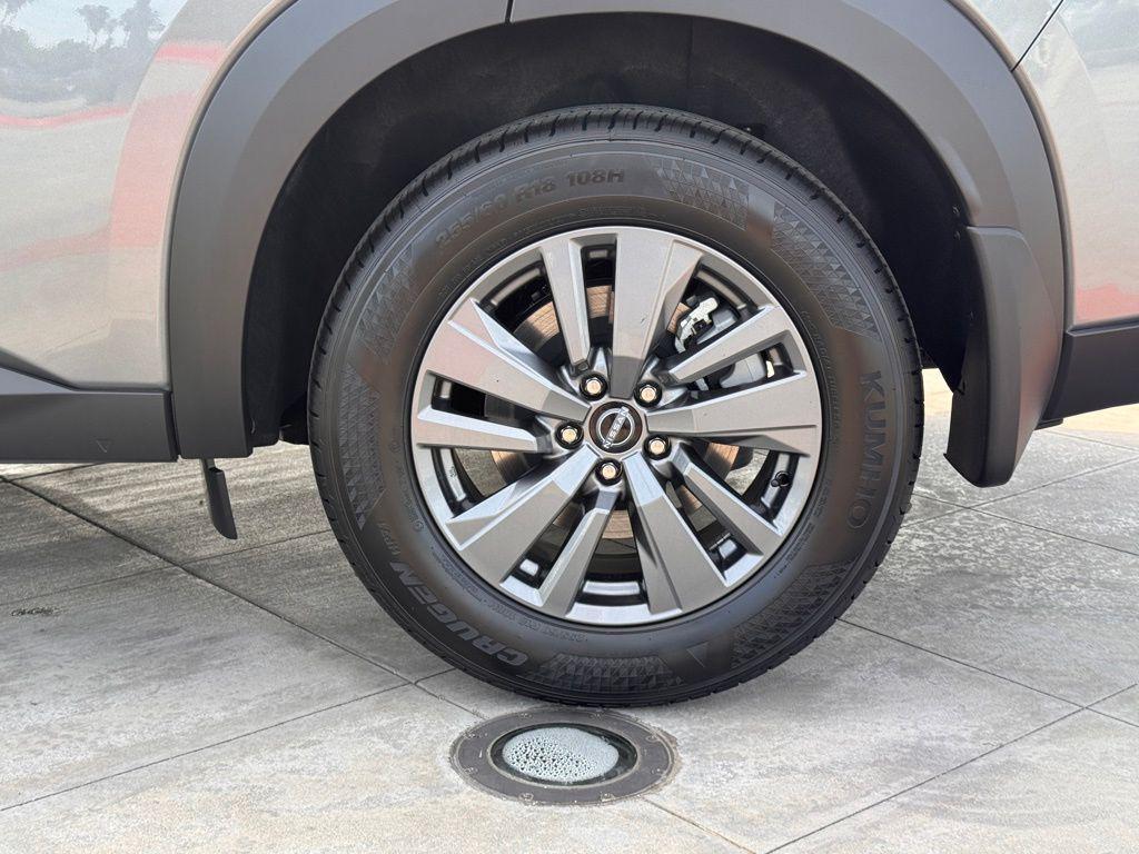 new 2026 Nissan Pathfinder car, priced at $38,510