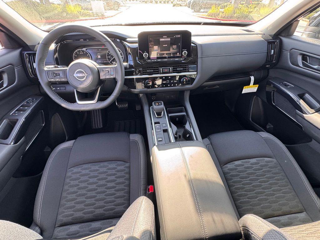 new 2025 Nissan Pathfinder car, priced at $38,390