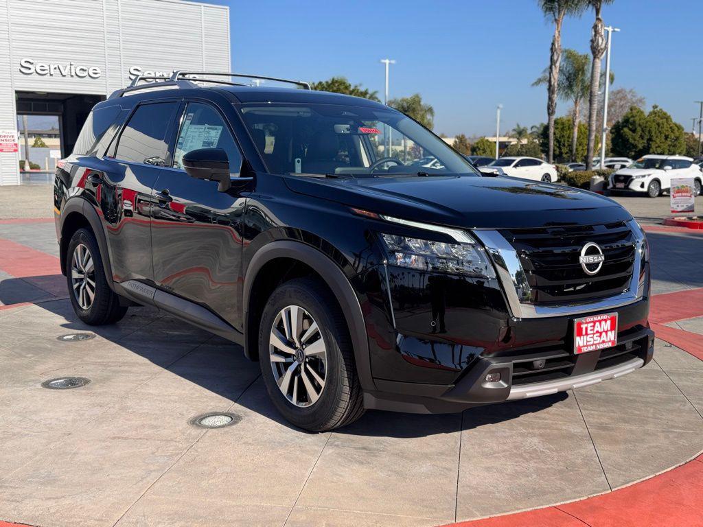 new 2025 Nissan Pathfinder car, priced at $39,440