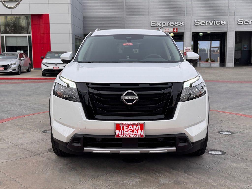 new 2025 Nissan Pathfinder car, priced at $39,295