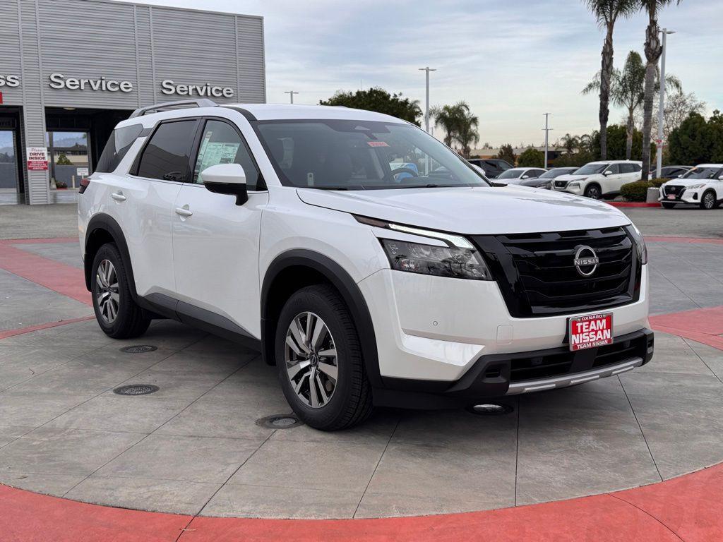 new 2025 Nissan Pathfinder car, priced at $39,295