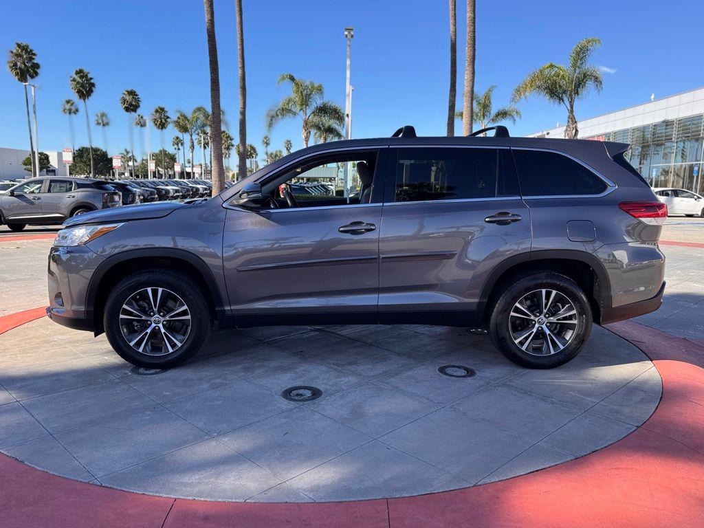 used 2019 Toyota Highlander car, priced at $25,988
