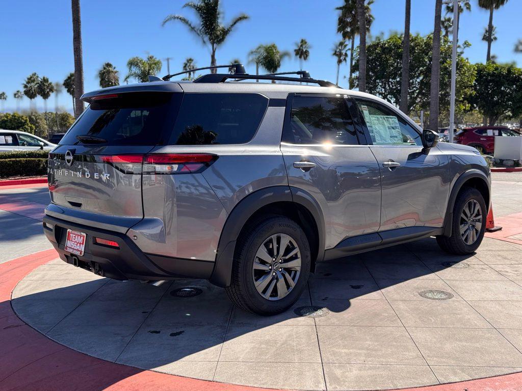 new 2025 Nissan Pathfinder car, priced at $38,275