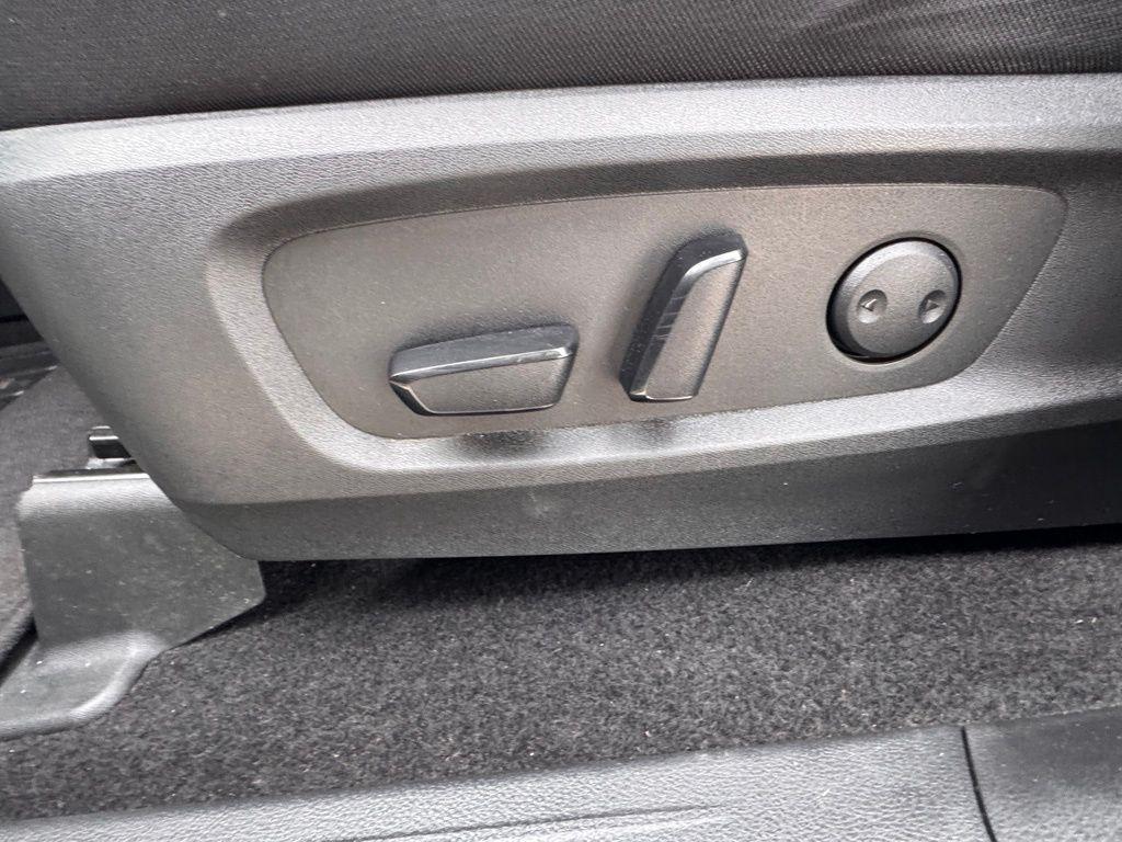 used 2022 Nissan Pathfinder car, priced at $22,588