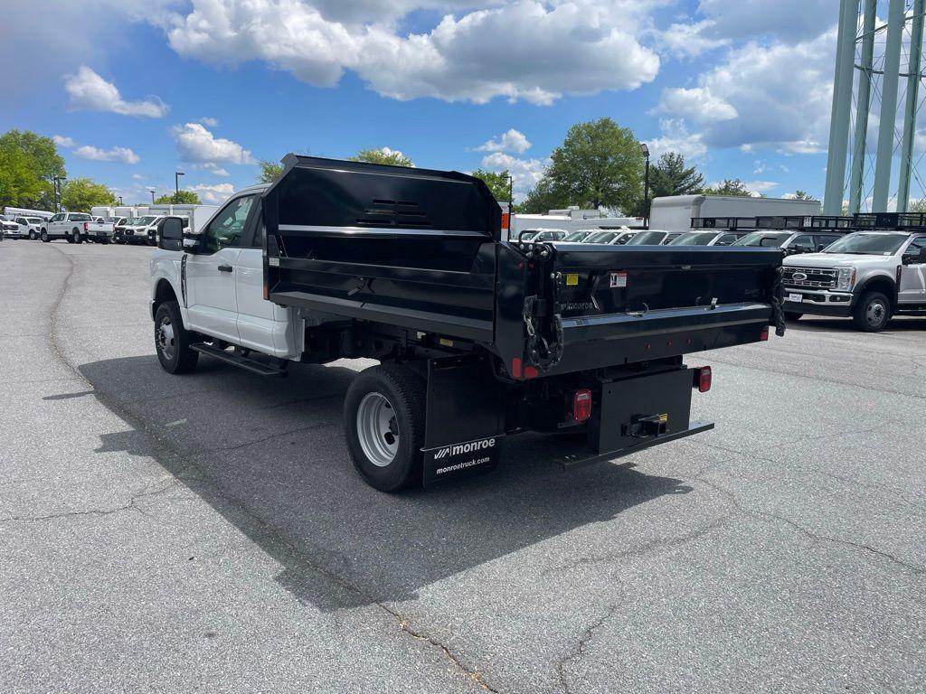 new 2025 Ford F-350 car, priced at $64,300