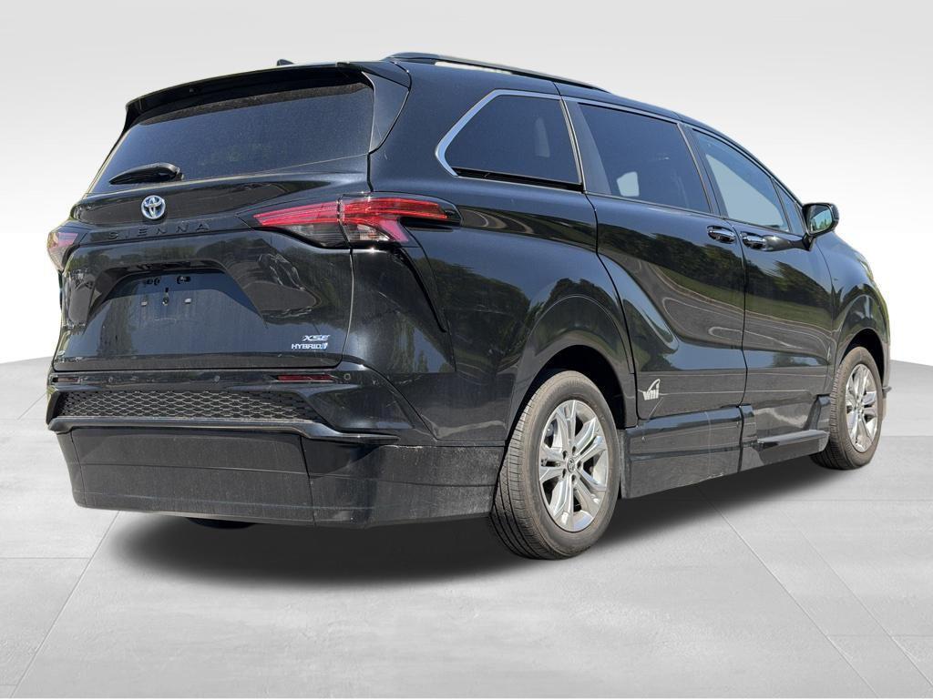 used 2023 Toyota Sienna car, priced at $73,795