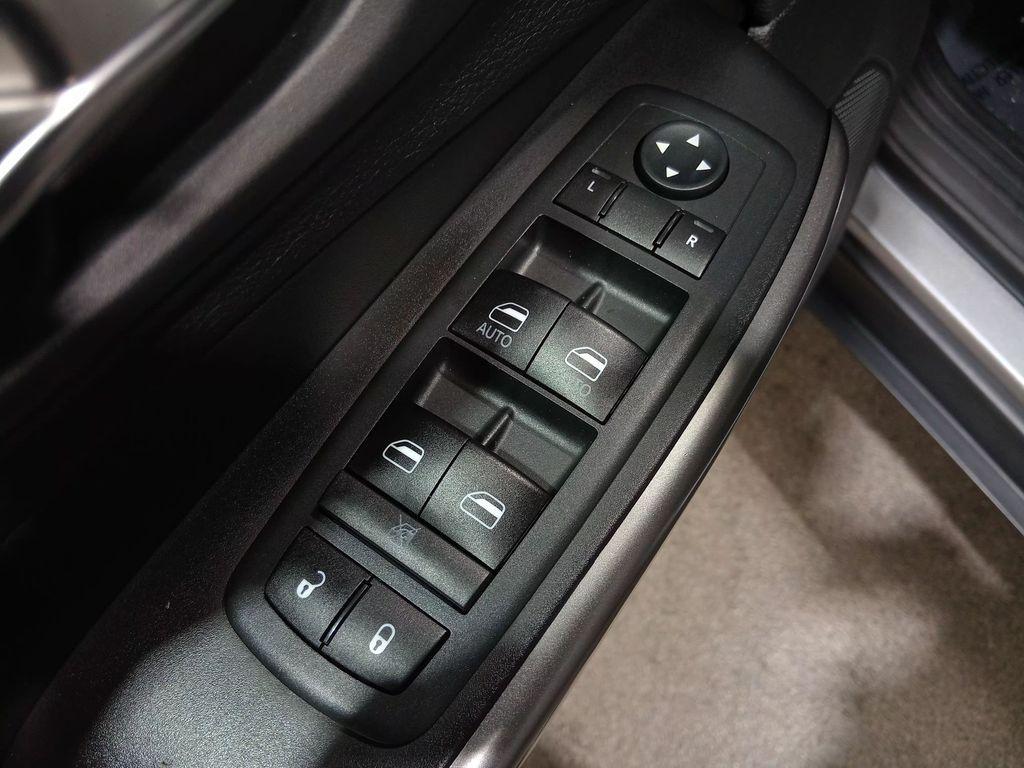 used 2020 Jeep Cherokee car, priced at $20,197