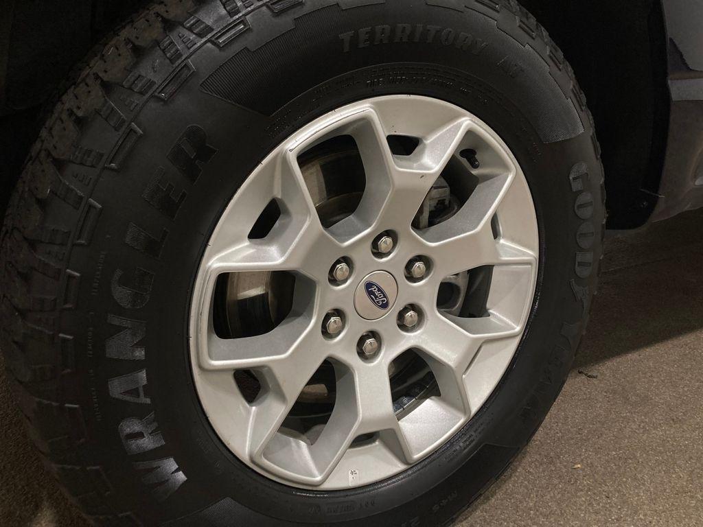 used 2023 Ford F-150 car, priced at $33,000