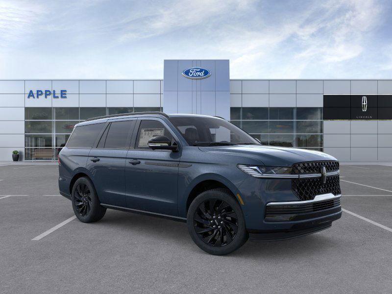 new 2025 Lincoln Navigator car, priced at $104,217