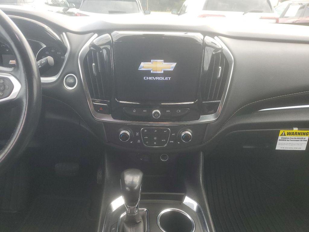 used 2021 Chevrolet Traverse car, priced at $21,695