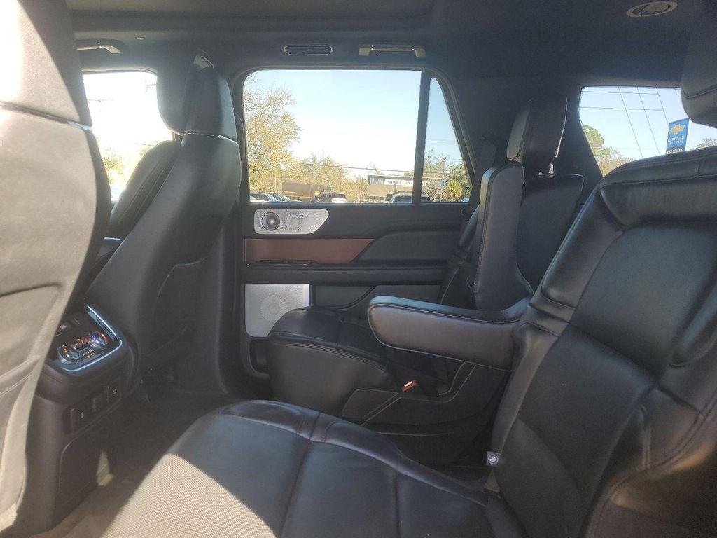 used 2021 Lincoln Navigator car, priced at $33,495