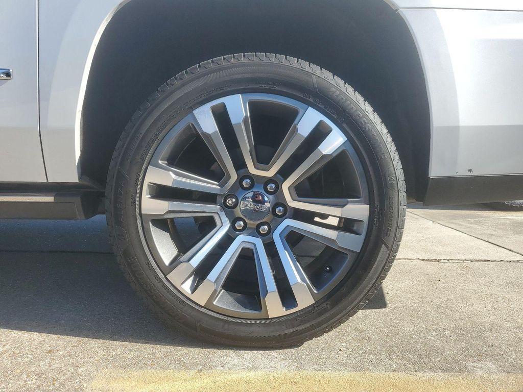 used 2019 GMC Yukon XL car, priced at $25,995