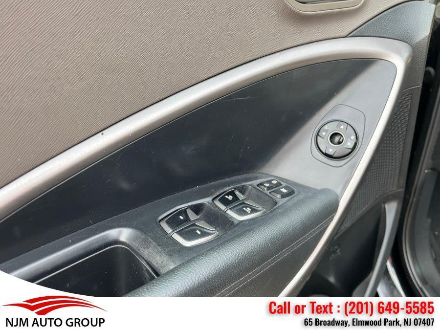 used 2015 Hyundai Santa Fe Sport car, priced at $7,850