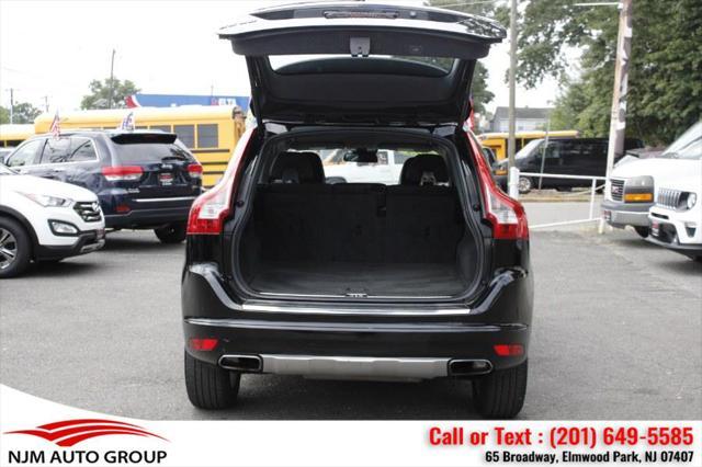 2015 Black Sapphire Metallic Volvo XC60