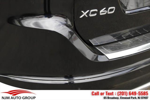 2015 Black Sapphire Metallic Volvo XC60
