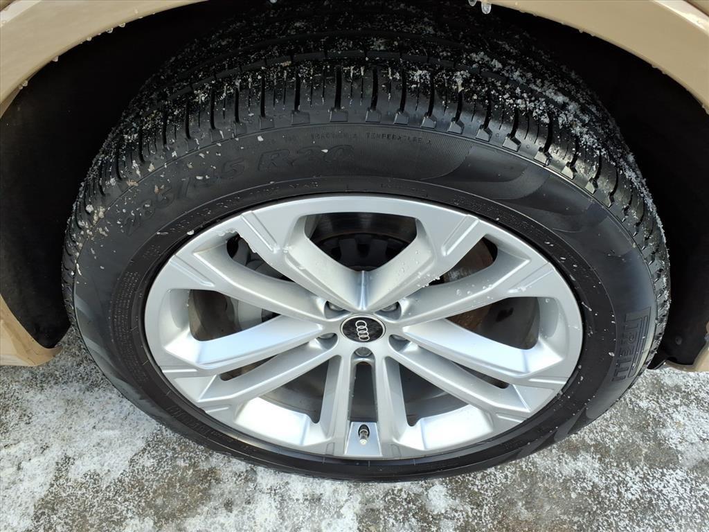 used 2025 Audi Q7 car, priced at $47,665