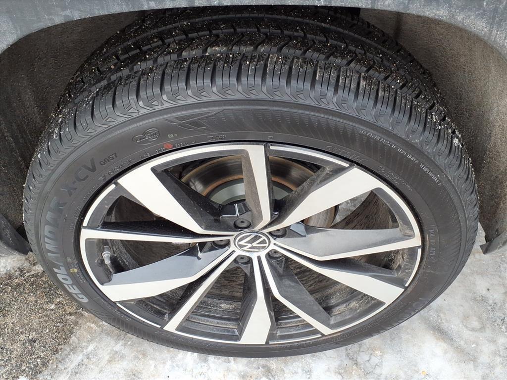 used 2024 Volkswagen Atlas car, priced at $37,091