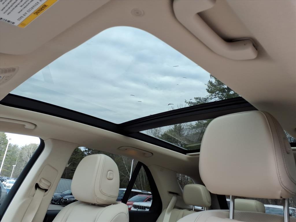 used 2022 Mercedes-Benz GLE 450 car, priced at $39,909