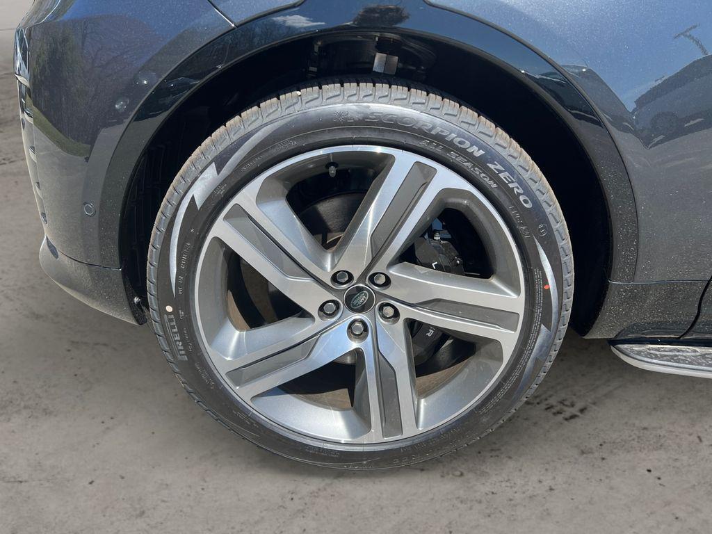 new 2025 Land Rover Discovery car, priced at $75,970