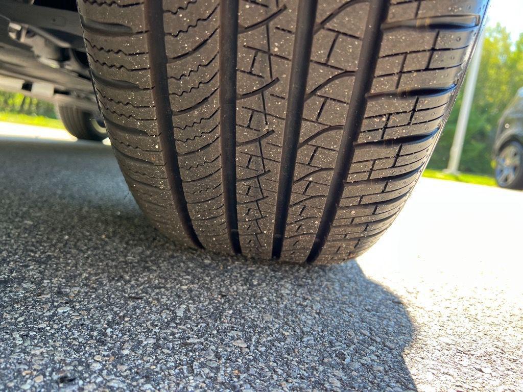 new 2025 Land Rover Discovery Sport car, priced at $54,018